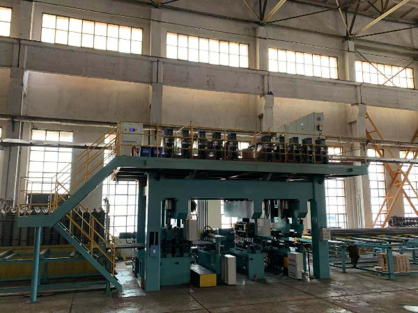 Aubrik Membrane panel welding machine running twin-wire SAW